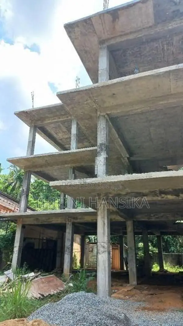 Building for Rent Avissawela