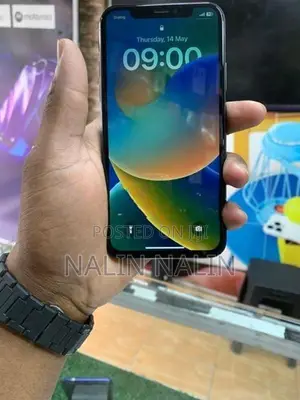 Apple iPhone X (Used)