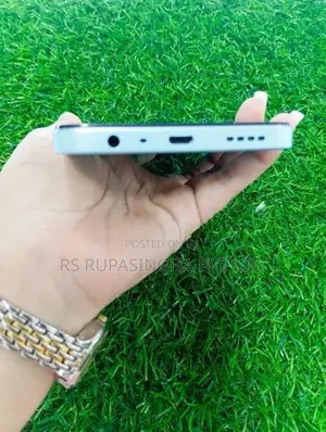 Realme C33 4GB/128GB (Used)