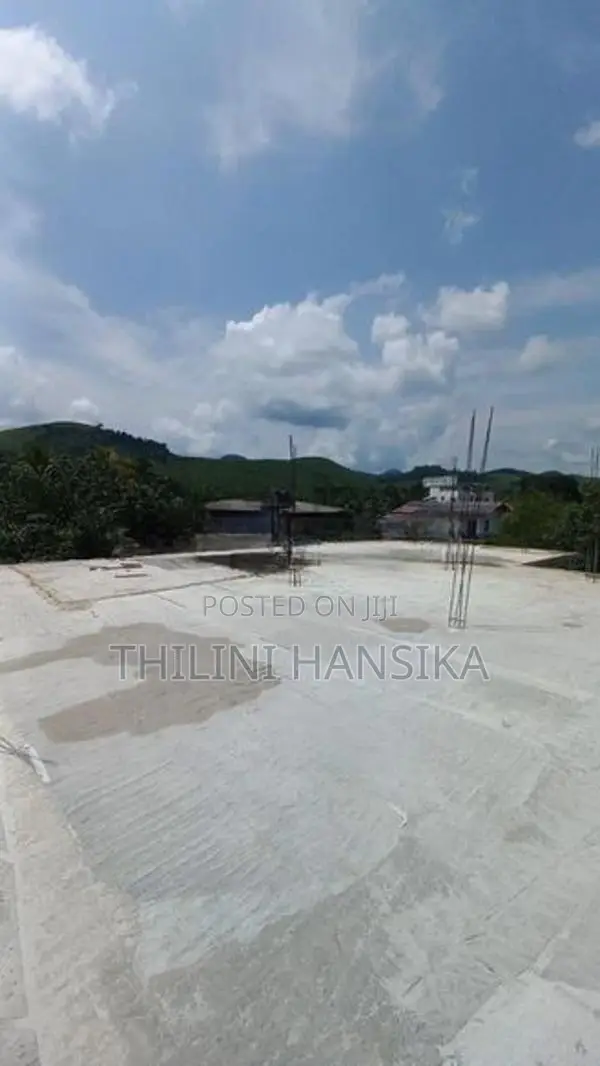 Building for Rent Avissawela