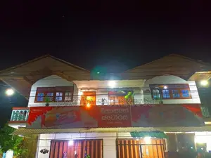 Upstair House With A/C Room For Rent Galle