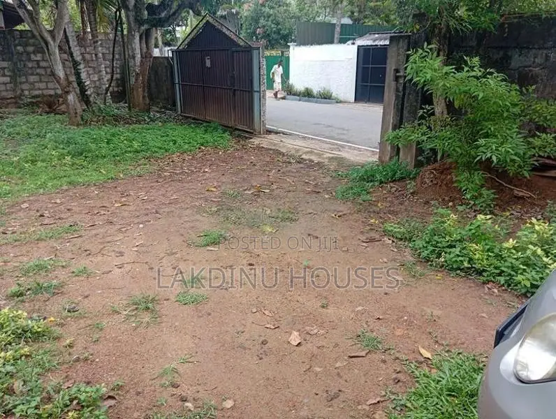 Land for sale in sirimal uyana