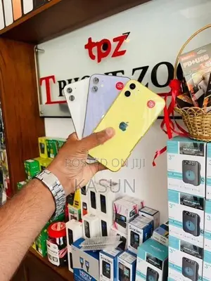 Apple iPhone 11 (Used)