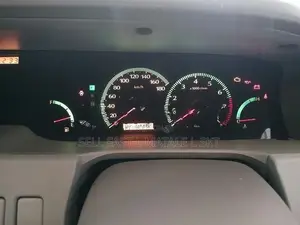 Nissan Cedric 2001