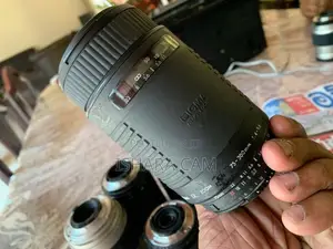 Nikon 70-300 AF DSLR Lens