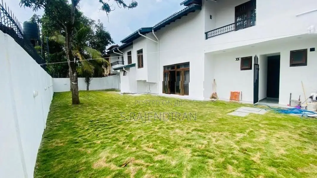 Luxury Two-Storey Modern House for Sale –kawdana Attidiya Lake View Ro