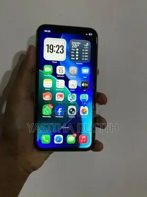 Apple iPhone 11 (Used)