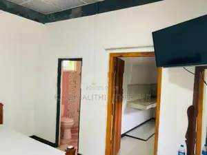 Furniture Anex For Rent To Girls