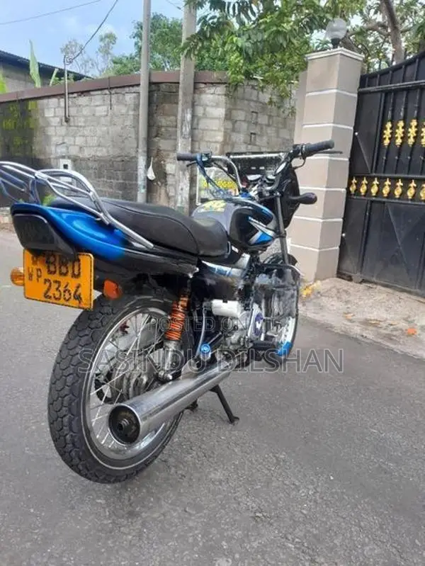 Bajaj CT100 2014