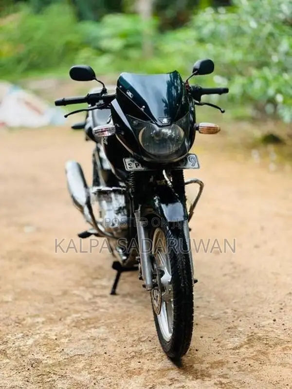 Bajaj Pulsar 150 2005