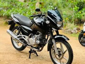 Bajaj Pulsar 150 2005