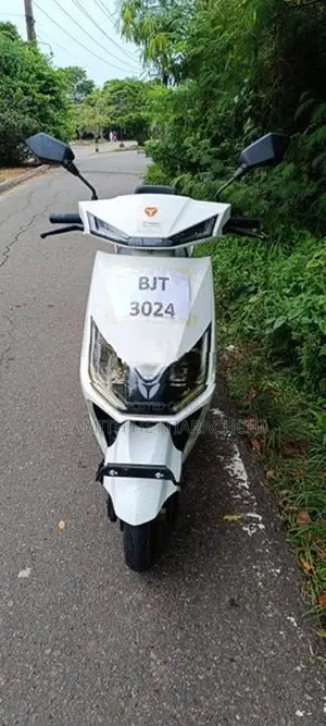 Yadea T5 2025