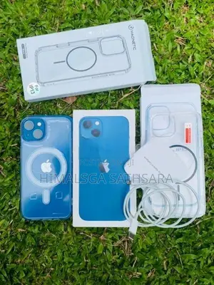Apple iPhone 13 (Used)