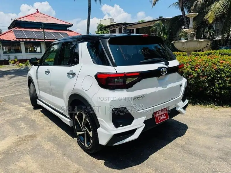 Toyota Raize Z Black - Top 2026