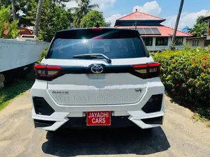 Toyota Raize Z Black - Top 2026