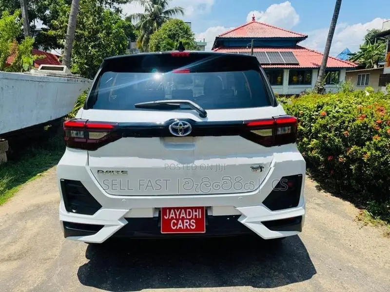 Toyota Raize Z Black - Top 2026