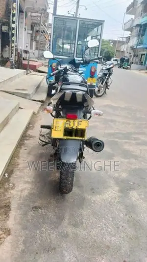 Bajaj Pulsar 150 Black 2019