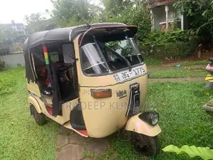 Bajaj RE 2004