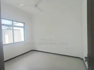 Modern 3-Storey Luxury Home – Mattogoda, Polgasovita