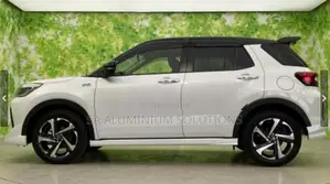 Daihatsu Rocky Premium G HEV 2025