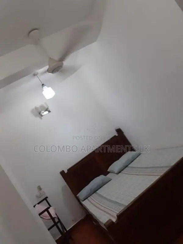 2-BHK Fully Furnished Apartment Short-Term Rental in Wellawatte
