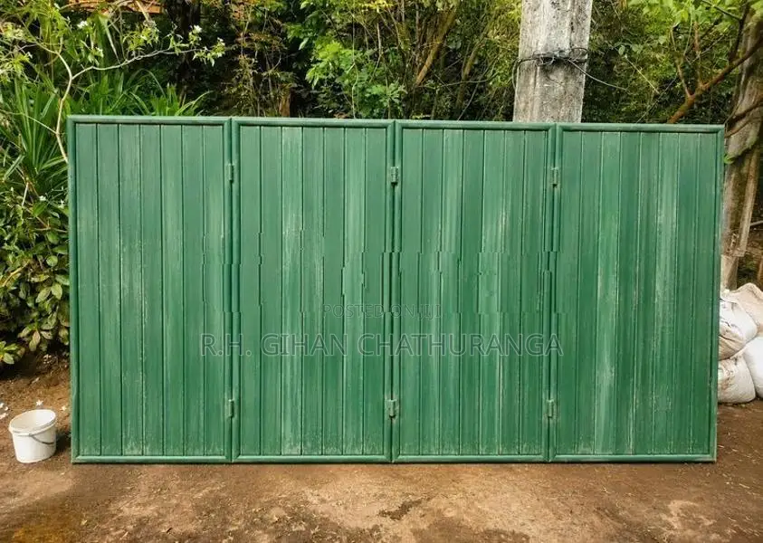 12ft x 5ft 4-Panel Iron Gate – Green Color
