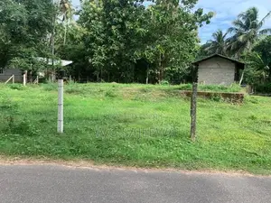 24.9 Perch Land for Sale in Demanhandiya Negombo