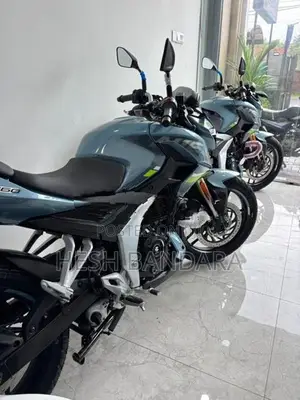 Bajaj Pulsar N160 Premium 2026