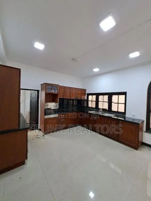 Colombo 05 03BR House For Rent (NK107604)