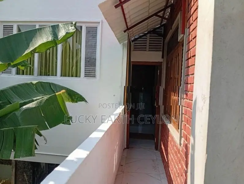 Battarmulla, Fully Furnished, 1ST Floor House For Rent (MG1328)