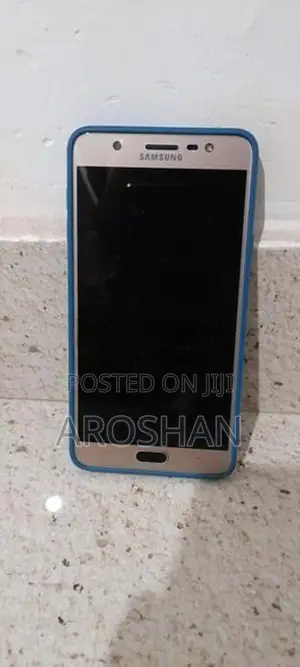 Samsung Galaxy J7 Max (Used)