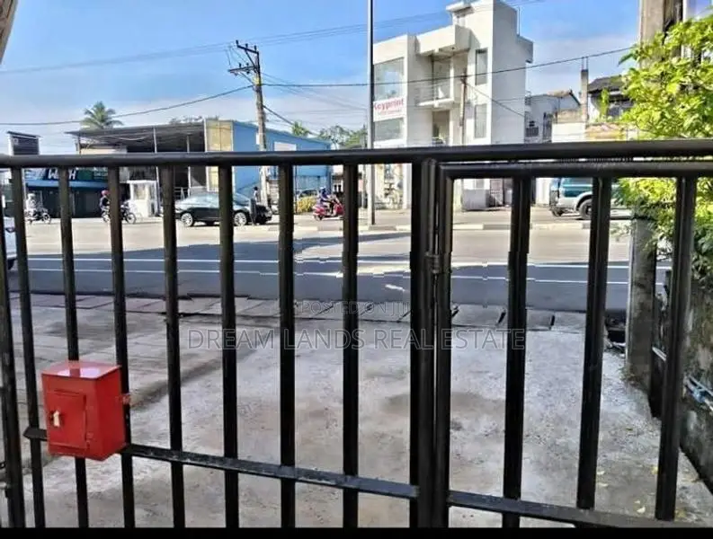 COMMERCIAL LAND FOR RENT IN BORALESGAMUWA (SP1180)