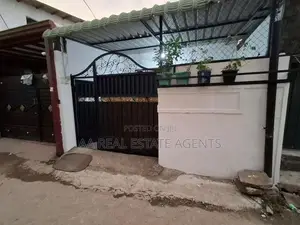 Single Storey House for Sale in Wellampitiya