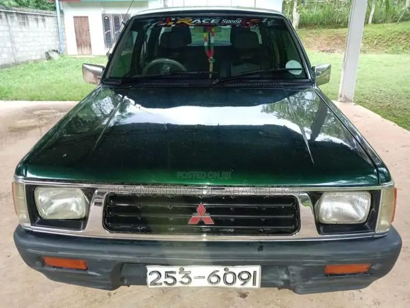 Mitsubishi L200 Japan 1999