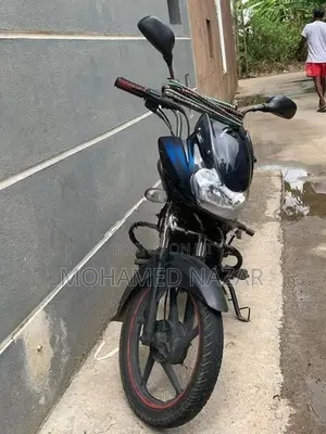 Bajaj Discover Discovery 2010