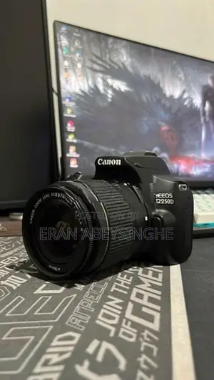 Canon 250D