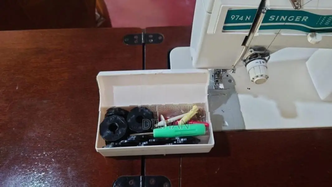 Singer 974 N Contessa Classic Sewing Machine