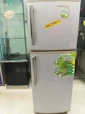 Singer 5Ft D/Door Fridge