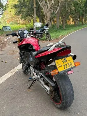 Honda Hornet 2010