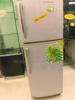 Singer 5Ft D/Door Fridge