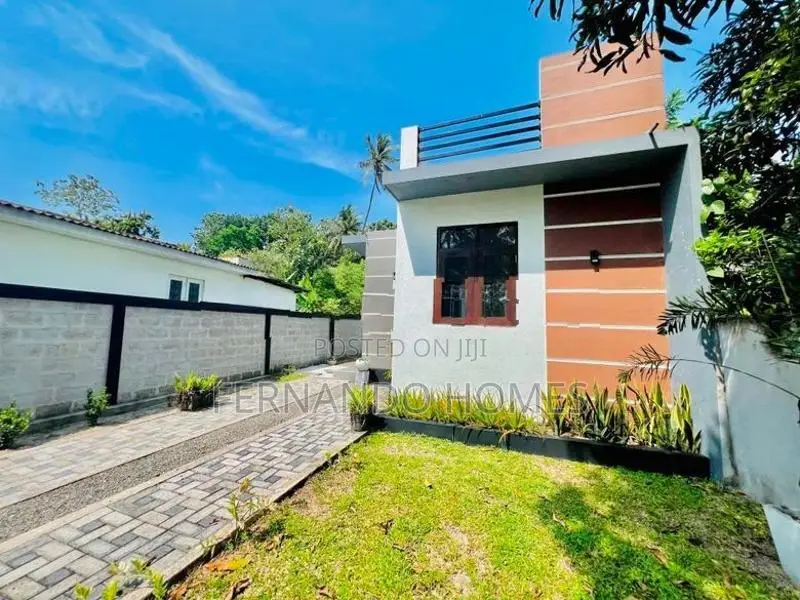 Newly Condition Katuwapitiya 3 Bed Rooms House for Sale In Negombo Are
