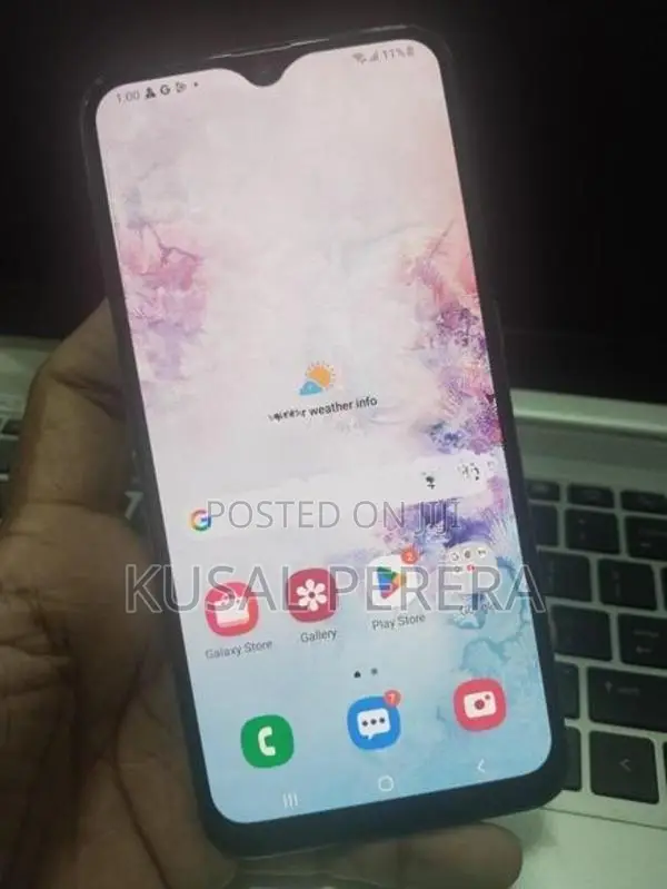 Samsung Galaxy A20 3gb 32gb (Used)