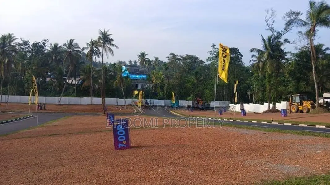 Kadawatha, Kirillawala Land for Sale