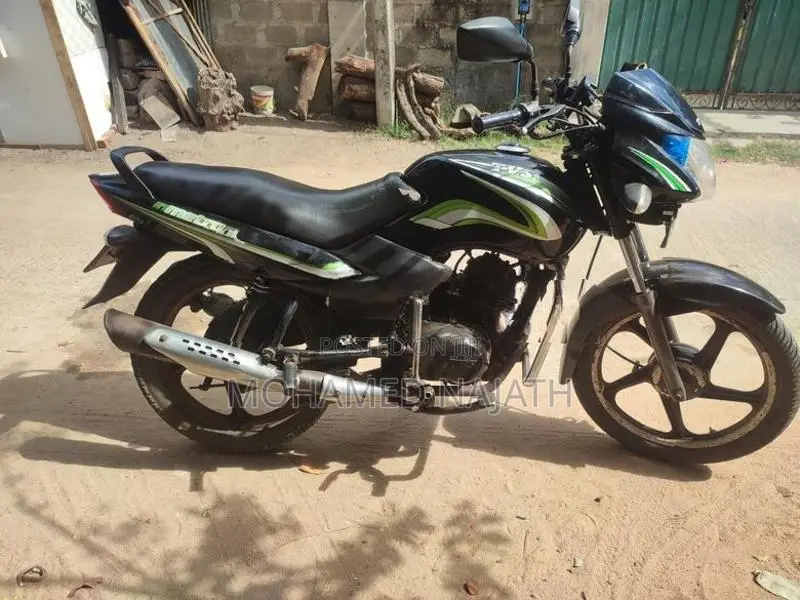 TVS Metro 2016