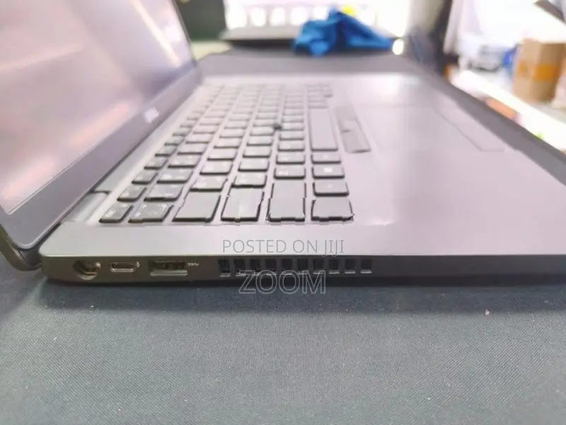 Dell Latitude 5400 8GB 256GB