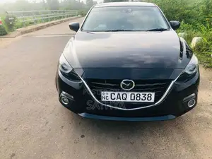 Mazda Axela Skyactive 2016
