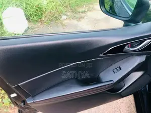 Mazda Axela Skyactive 2016