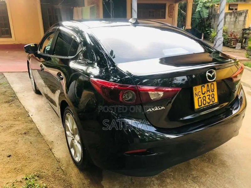 Mazda Axela Skyactive 2016