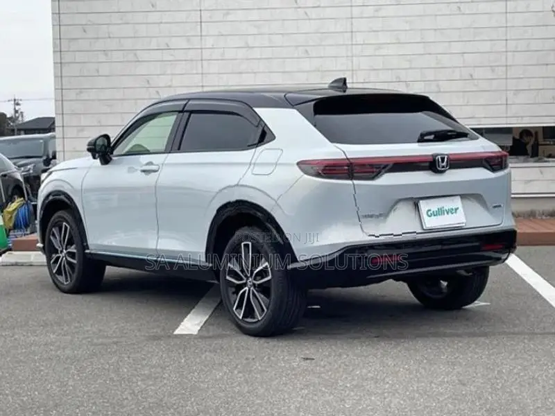 Honda Vezel Z PLAY 2024