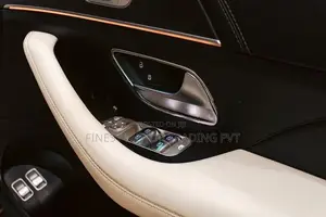 Mercedes Benz GLE 300D AMG Premium Plus 2019